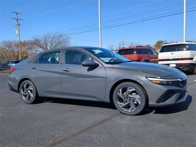 new 2025 Hyundai Elantra car, priced at $30,885