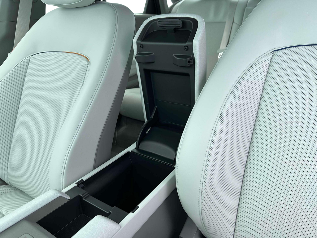 used 2024 Hyundai IONIQ 6 car, priced at $29,000