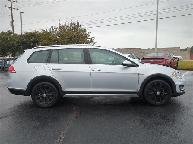 used 2017 Volkswagen Golf Alltrack car, priced at $11,000