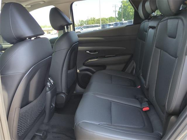 new 2025 Hyundai TUCSON Hybrid car, priced at $42,090