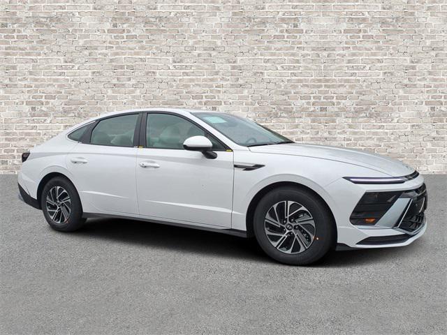 new 2026 Hyundai Sonata Hybrid car, priced at $30,850