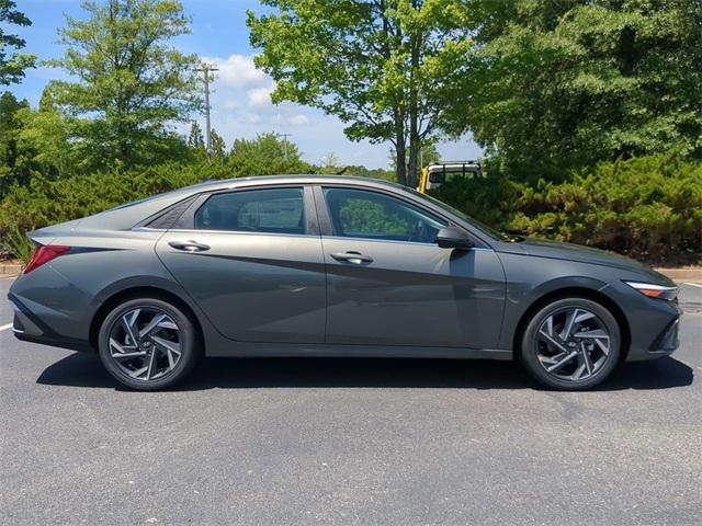 new 2025 Hyundai Elantra car, priced at $29,330