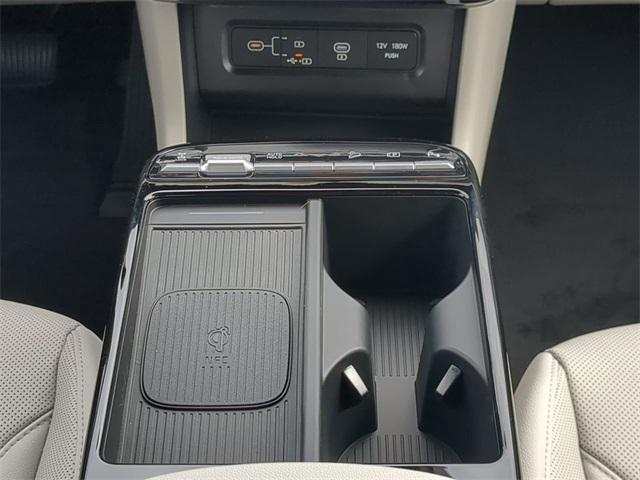 new 2025 Hyundai TUCSON Hybrid car, priced at $40,925