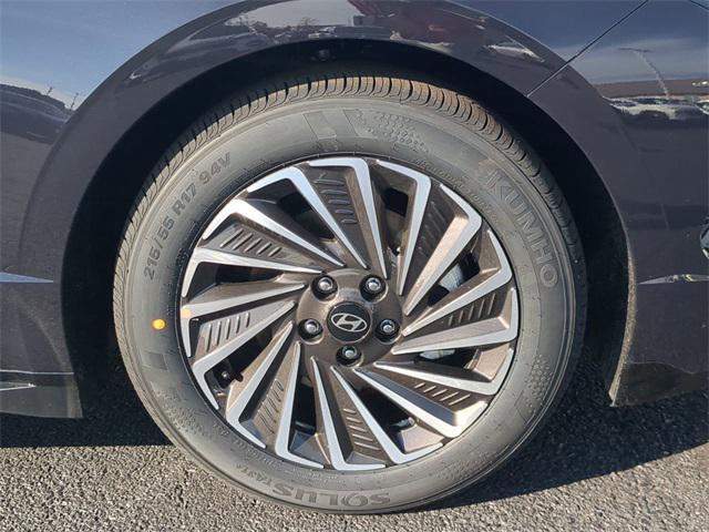new 2025 Hyundai Sonata Hybrid car, priced at $32,190