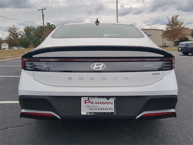 new 2026 Hyundai Sonata Hybrid car, priced at $30,850