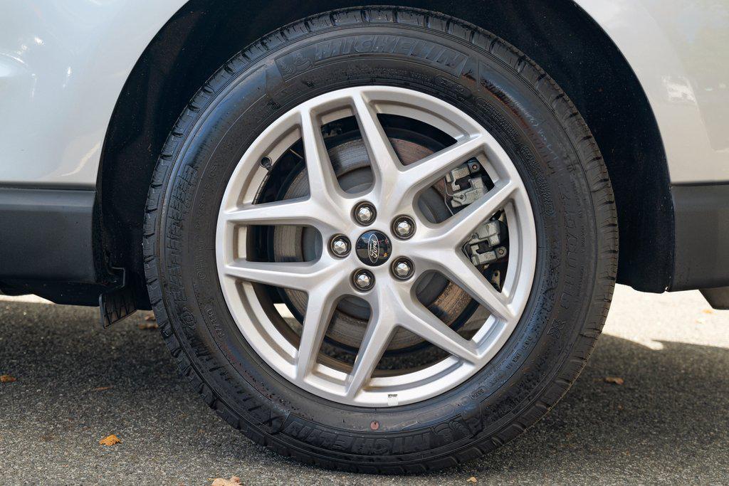 used 2024 Ford Edge car, priced at $26,047
