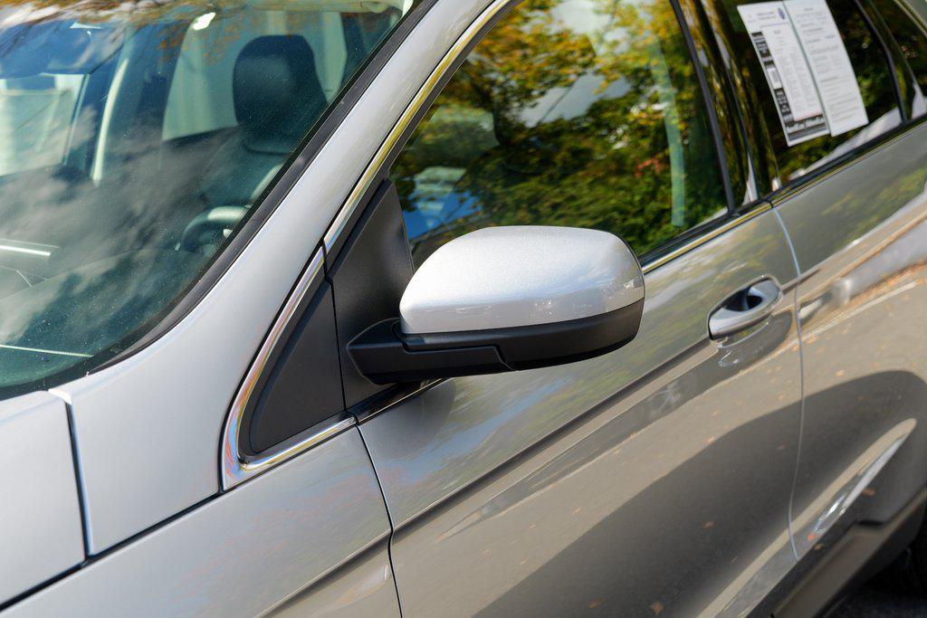 used 2024 Ford Edge car, priced at $26,047