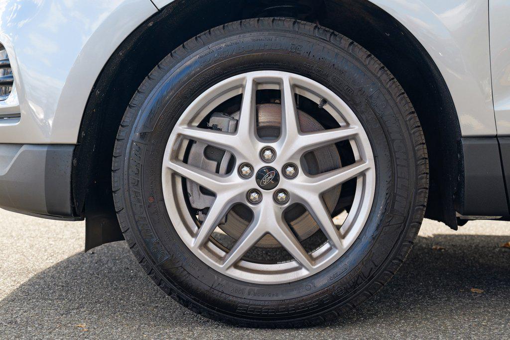 used 2024 Ford Edge car, priced at $26,047