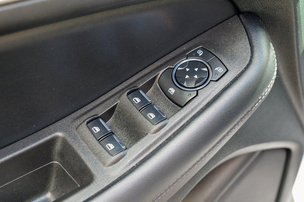 used 2024 Ford Edge car, priced at $26,047