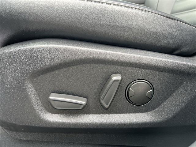 used 2024 Ford Edge car, priced at $26,687