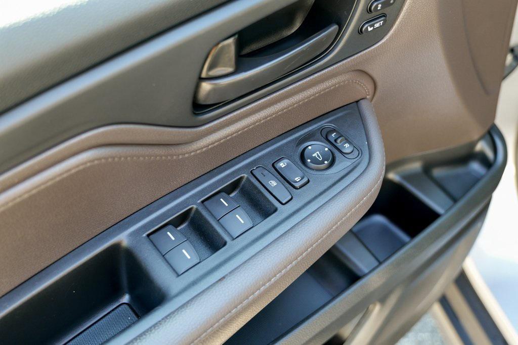 used 2022 Honda Odyssey car, priced at $29,397