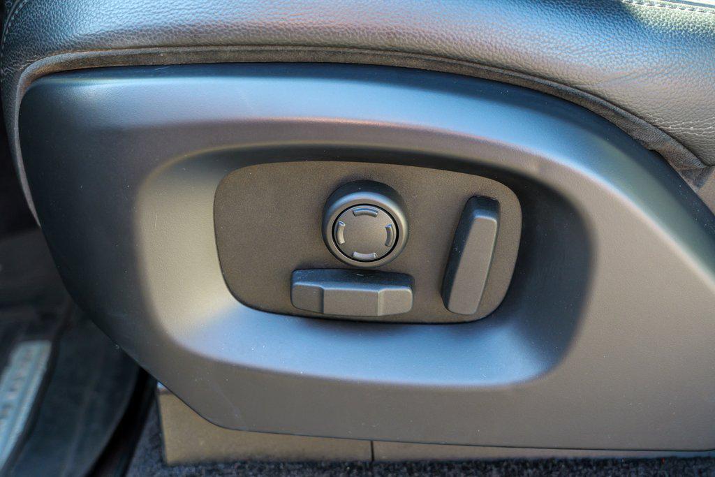 used 2016 Land Rover Range Rover car, priced at $18,535