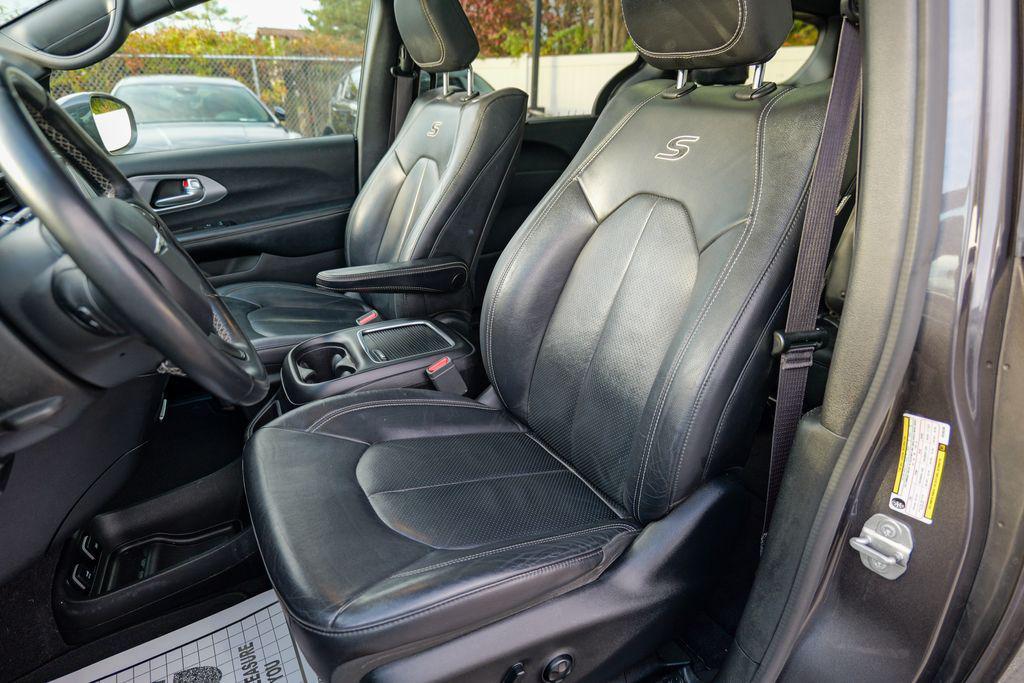 used 2018 Chrysler Pacifica car, priced at $17,745