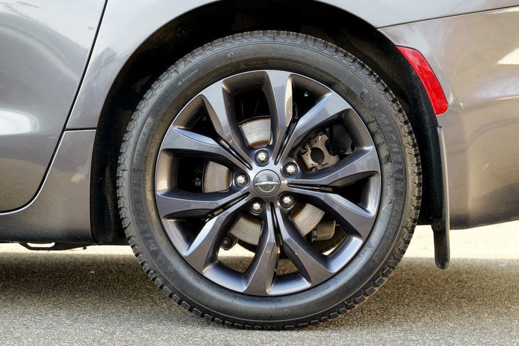 used 2018 Chrysler Pacifica car, priced at $17,745