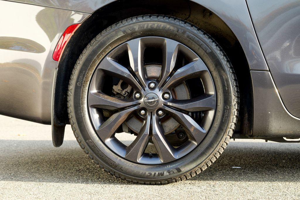 used 2018 Chrysler Pacifica car, priced at $17,745