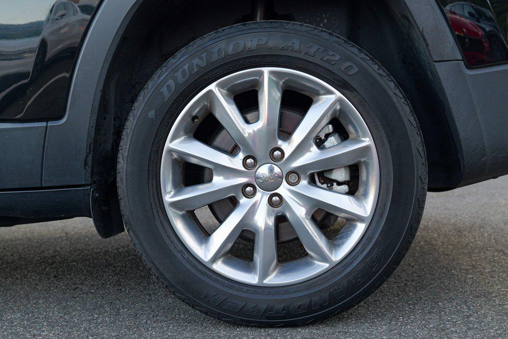 used 2017 Jeep Cherokee car, priced at $10,440