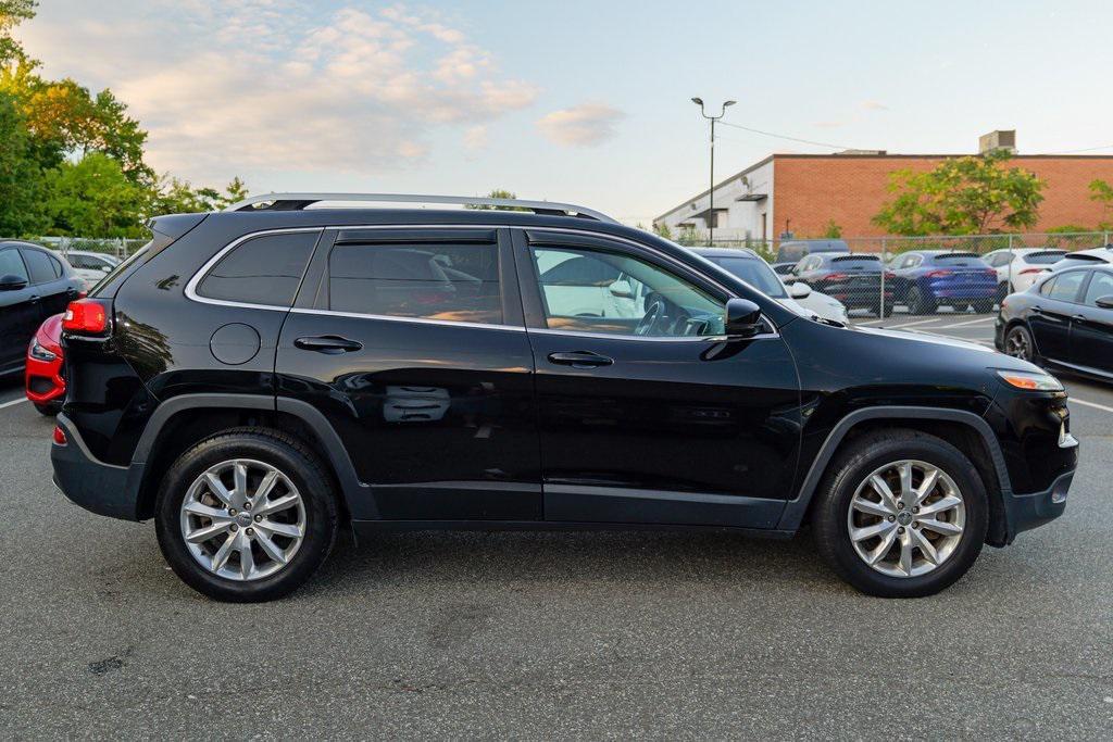 used 2017 Jeep Cherokee car, priced at $11,214