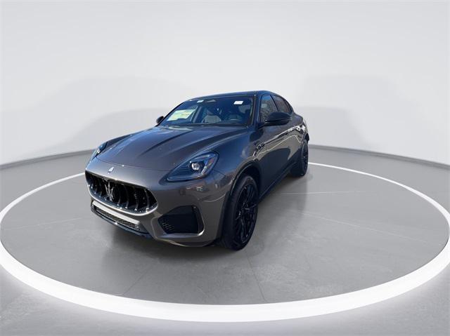 new 2025 Maserati Grecale car, priced at $85,675