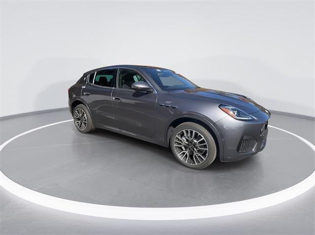 new 2024 Maserati Grecale car, priced at $76,560