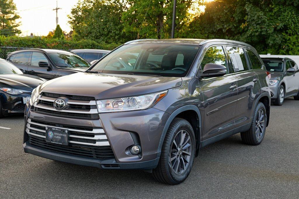used 2019 Toyota Highlander car, priced at $26,995