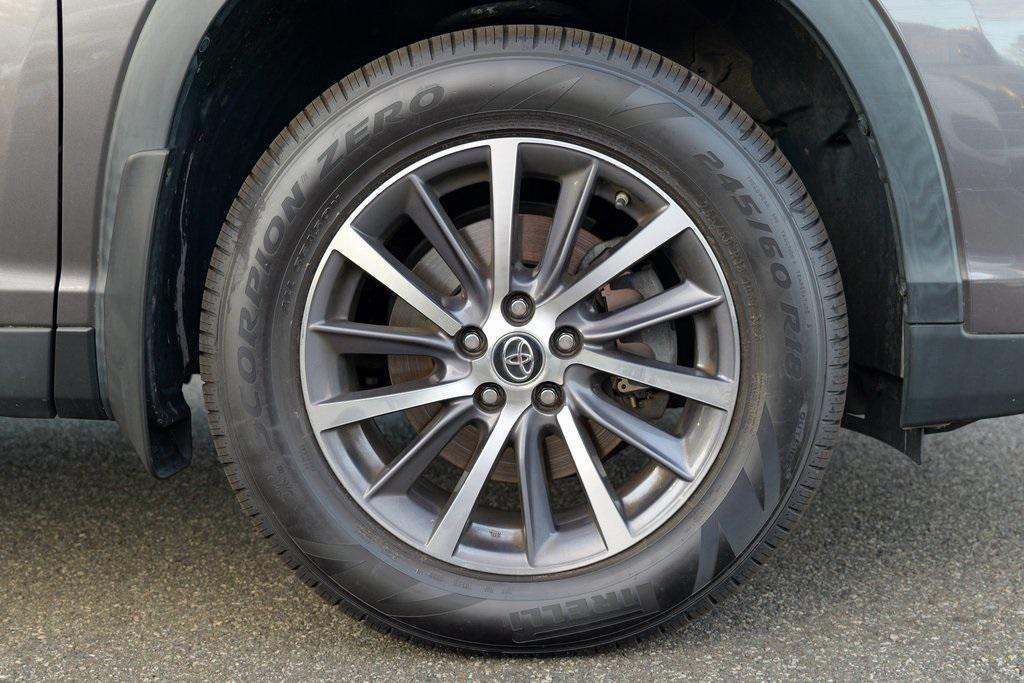 used 2019 Toyota Highlander car, priced at $26,995
