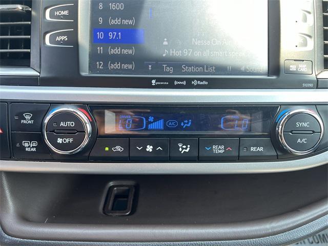 used 2019 Toyota Highlander car, priced at $26,995