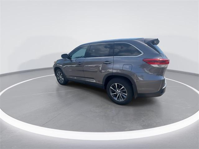 used 2019 Toyota Highlander car, priced at $26,995