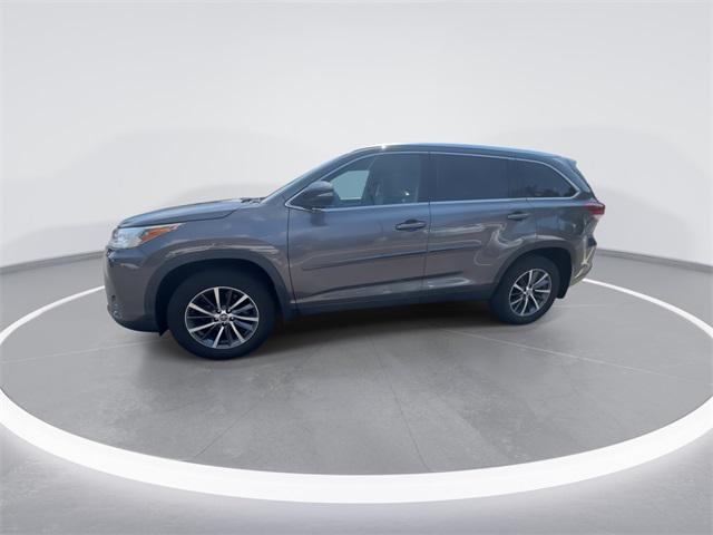 used 2019 Toyota Highlander car, priced at $26,995