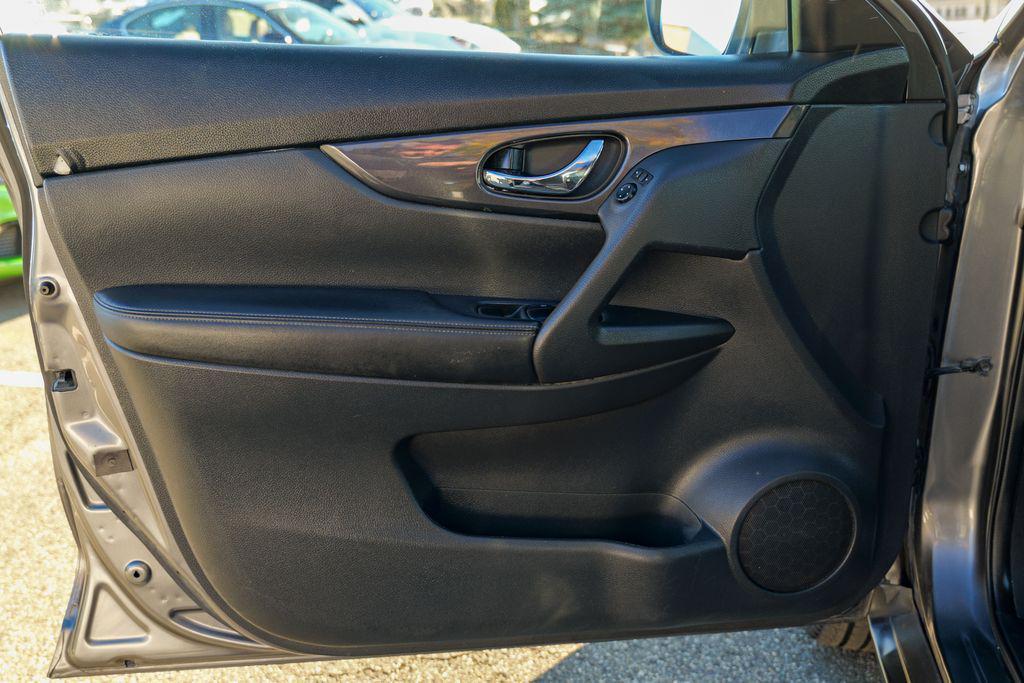 used 2020 Nissan Rogue car, priced at $12,334