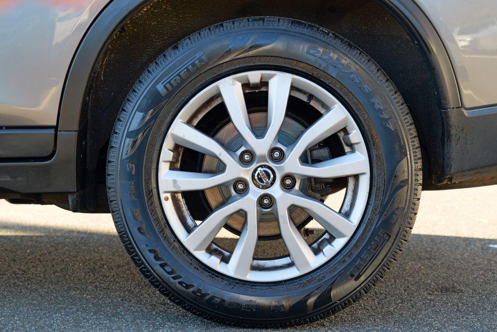 used 2020 Nissan Rogue car, priced at $12,334