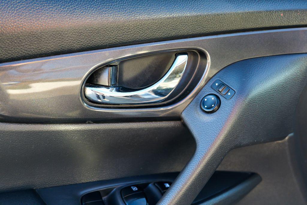 used 2020 Nissan Rogue car, priced at $12,334