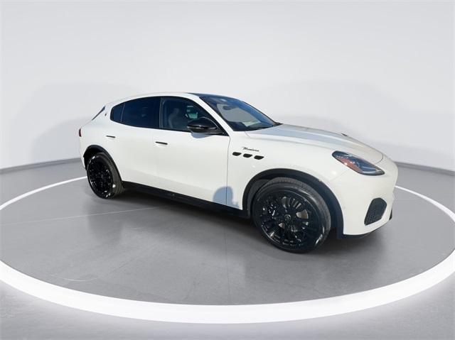 new 2025 Maserati Grecale car, priced at $82,875