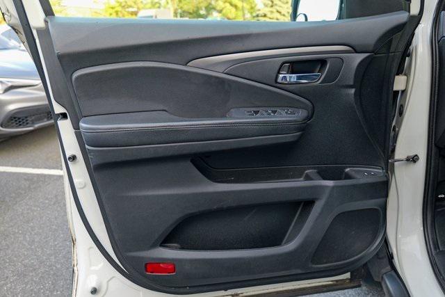 used 2017 Honda Pilot car, priced at $19,844