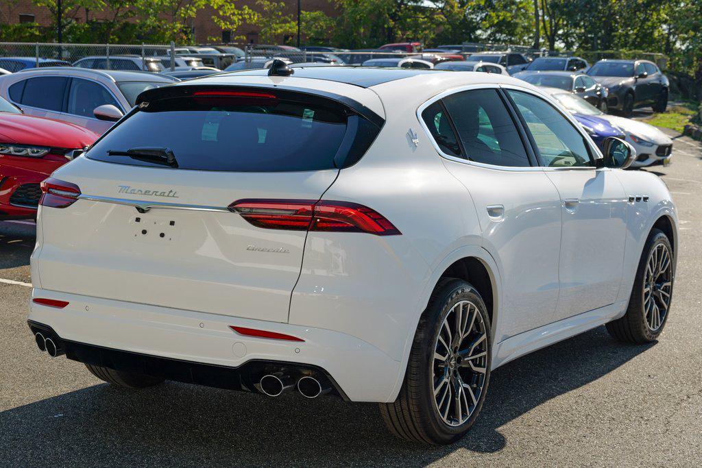 new 2025 Maserati Grecale car, priced at $69,995