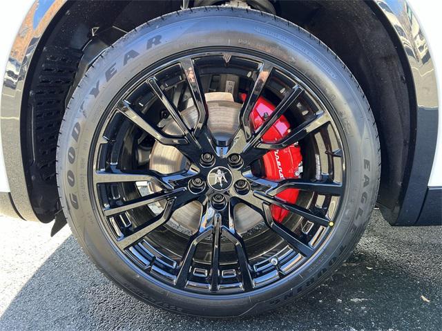 new 2025 Maserati Grecale car, priced at $82,850