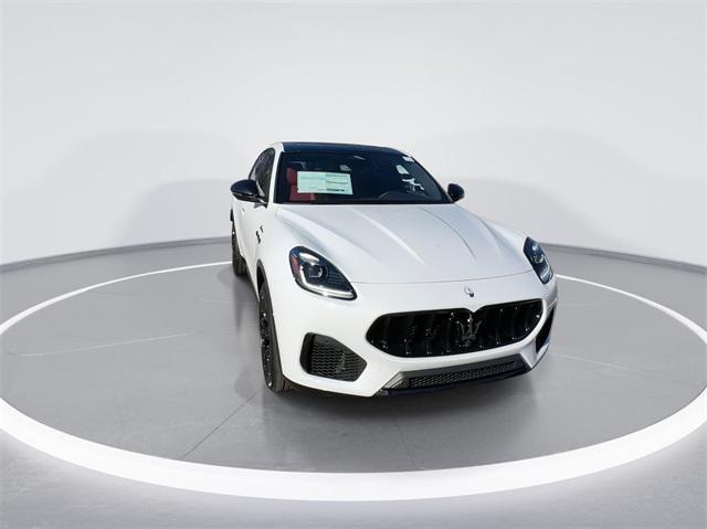 new 2025 Maserati Grecale car, priced at $82,850