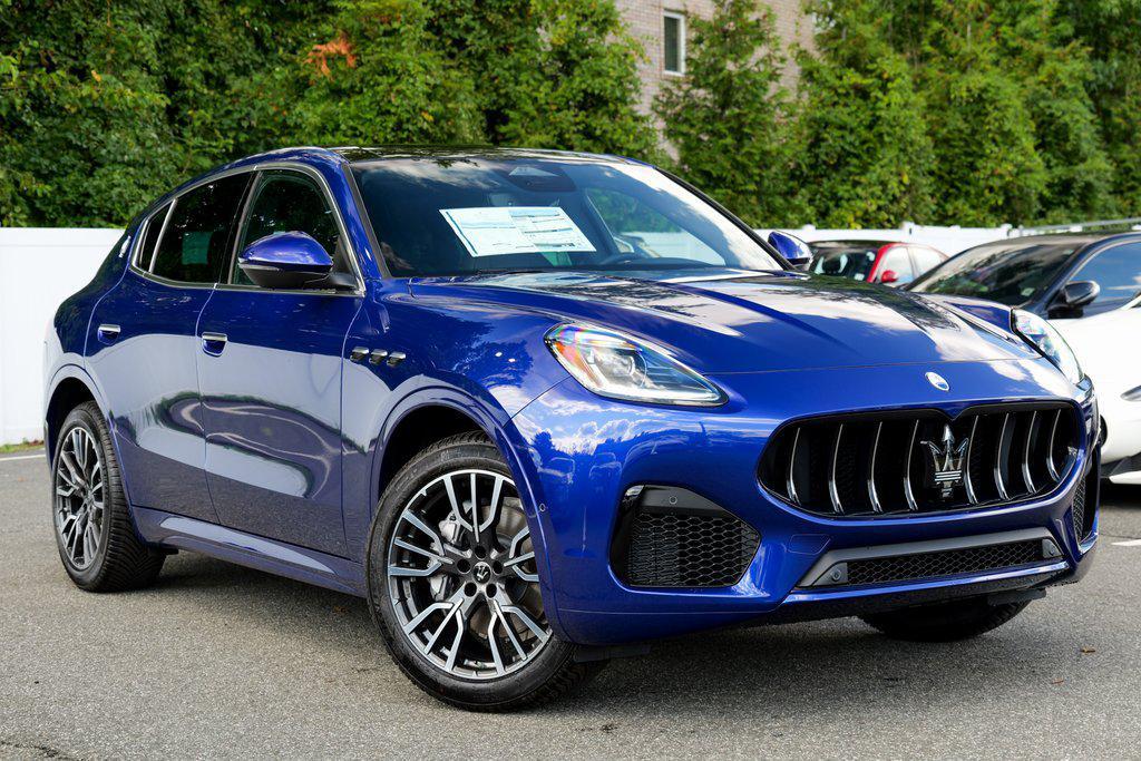 new 2025 Maserati Grecale car, priced at $88,965