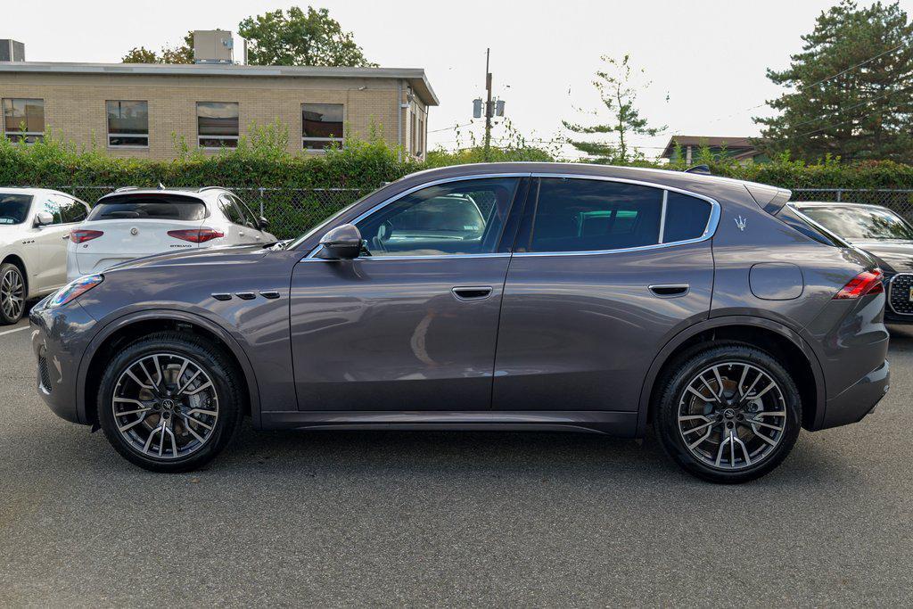 new 2025 Maserati Grecale car, priced at $93,505