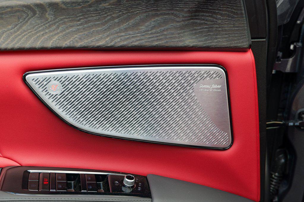 new 2025 Maserati Grecale car, priced at $93,505