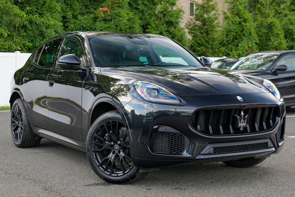 new 2025 Maserati Grecale car, priced at $70,900