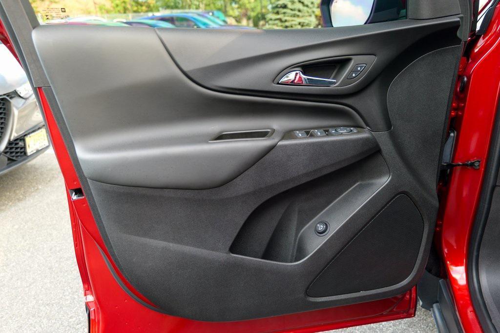 used 2024 Chevrolet Equinox car, priced at $23,258