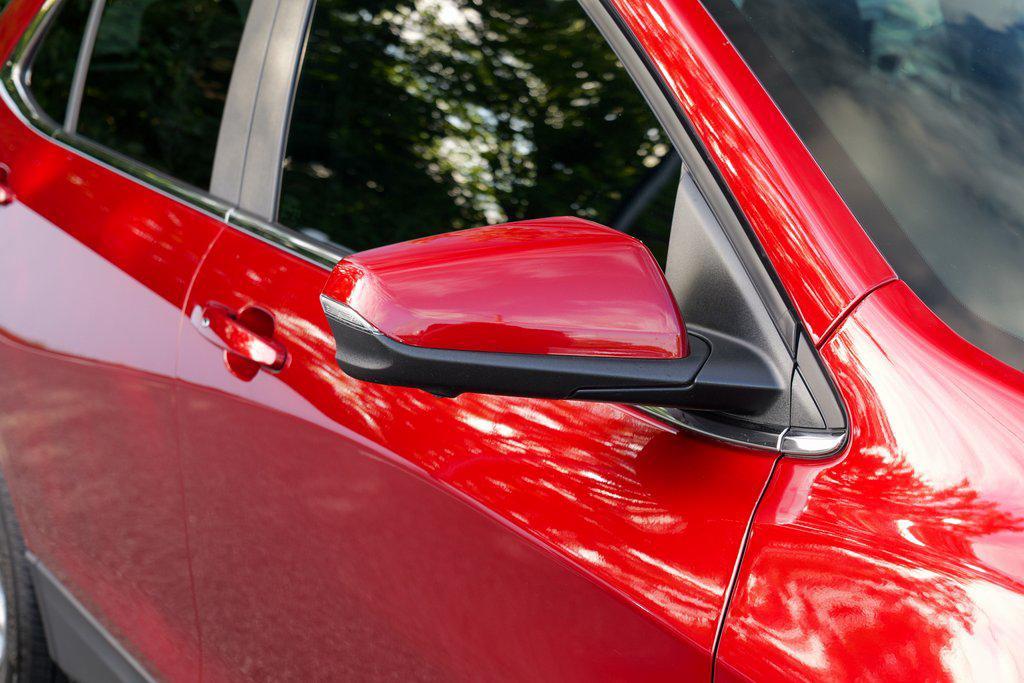 used 2024 Chevrolet Equinox car, priced at $21,647