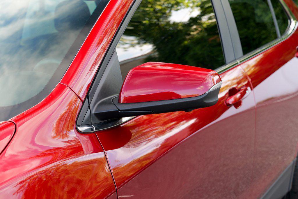 used 2024 Chevrolet Equinox car, priced at $21,647