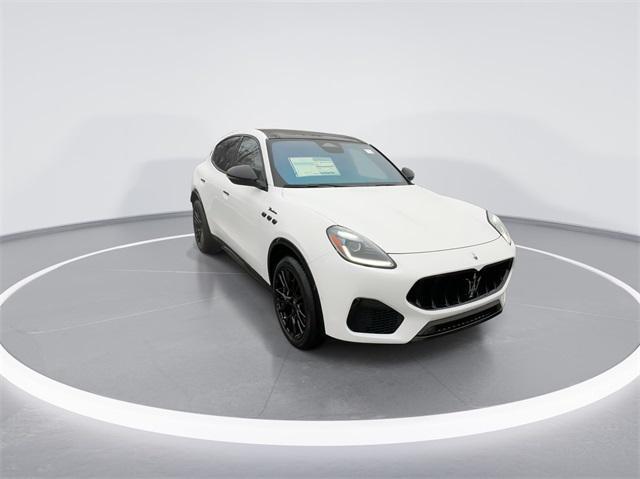 new 2025 Maserati Grecale car, priced at $82,875