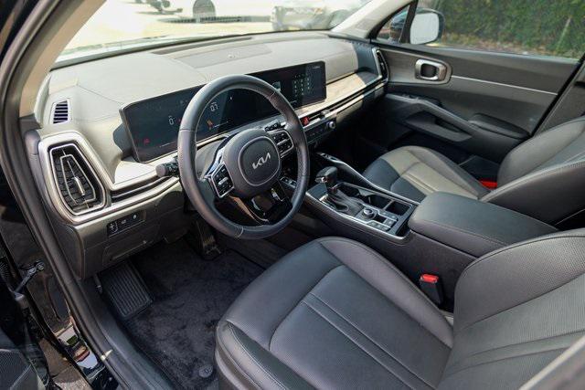 used 2024 Kia Sorento car, priced at $34,521