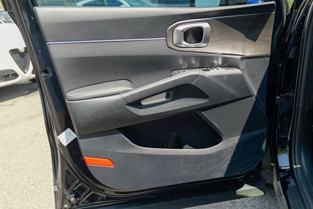 used 2024 Kia Sorento car, priced at $34,521