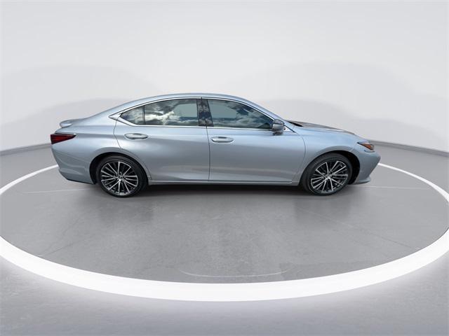 used 2022 Lexus ES 350 car, priced at $35,156