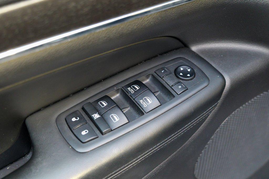 used 2018 Jeep Grand Cherokee car, priced at $12,402