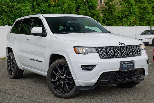 used 2022 Jeep Grand Cherokee car, priced at $28,346