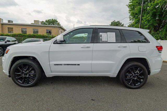 used 2022 Jeep Grand Cherokee car, priced at $28,346